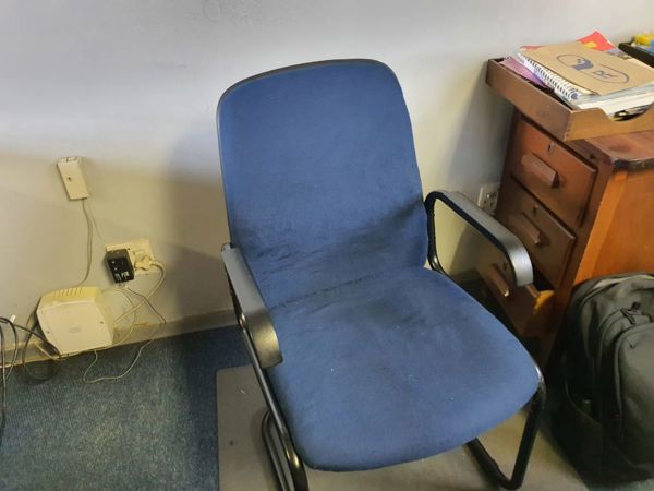 ~/upload/Lots/148239/AdditionalPhotos/nsyq63i4eueke/Office Chair 1_t600x450.jpg